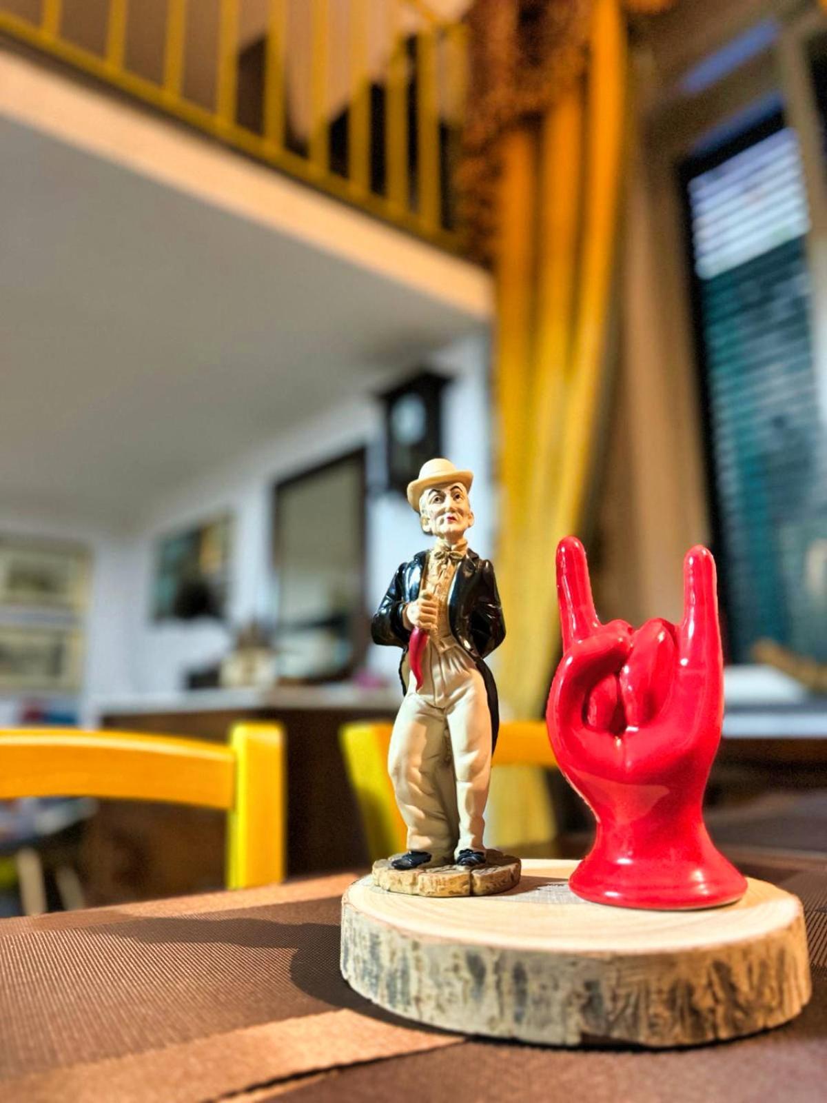 ナポリCarlito'S House- Un'Intera Casa Al Centro Storicoアパートメント エクステリア 写真
