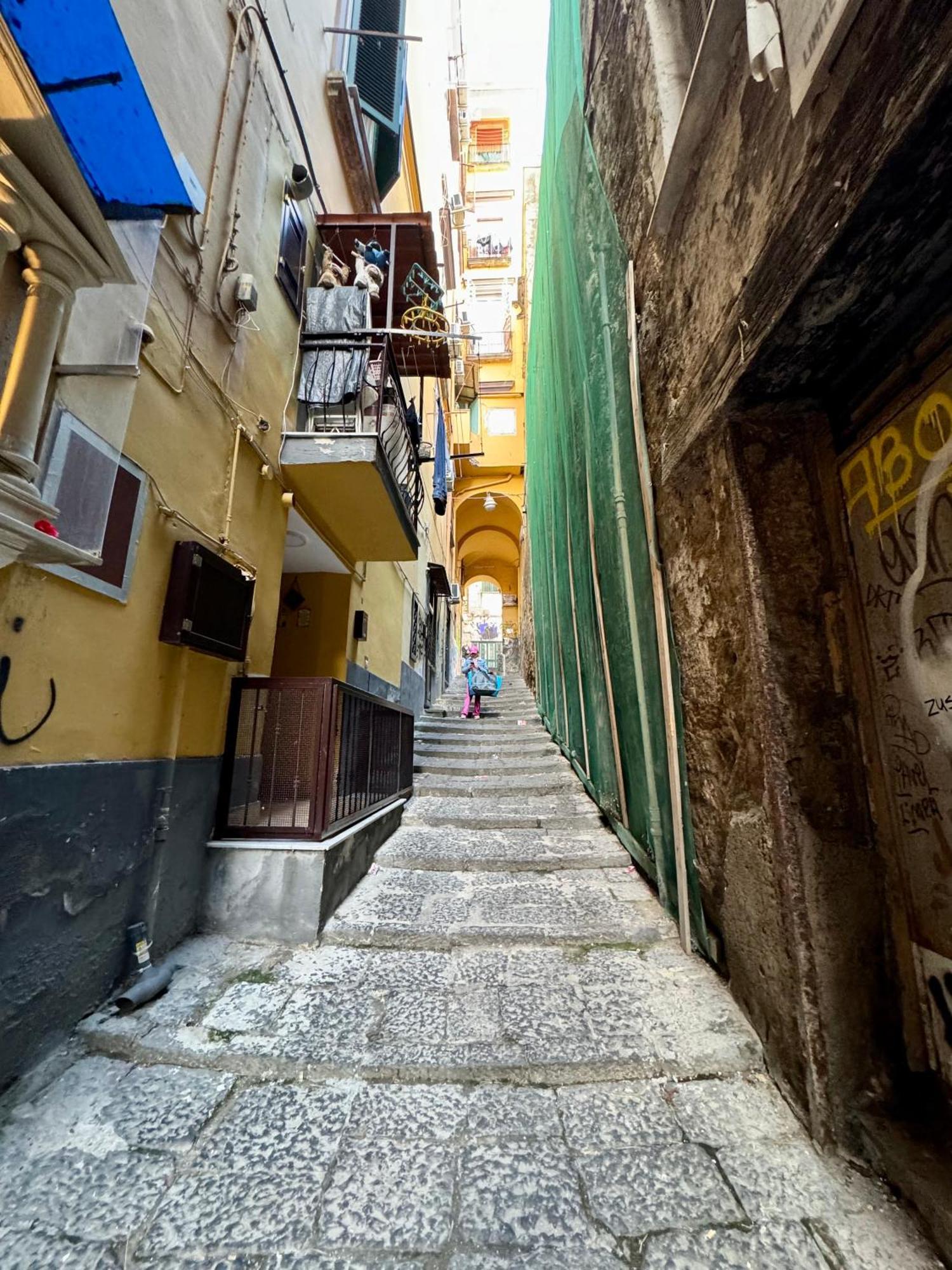 ナポリCarlito'S House- Un'Intera Casa Al Centro Storicoアパートメント エクステリア 写真